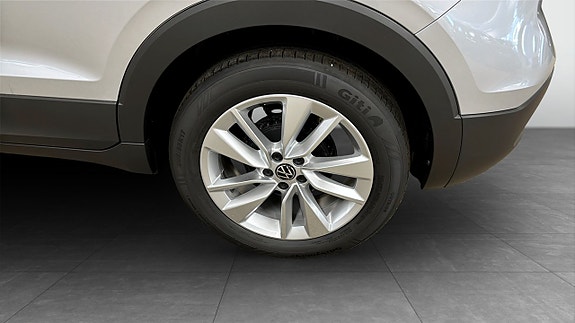 Volkswagen T-Cross 6 of 12