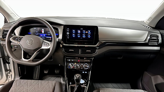Volkswagen T-Cross 10 of 12
