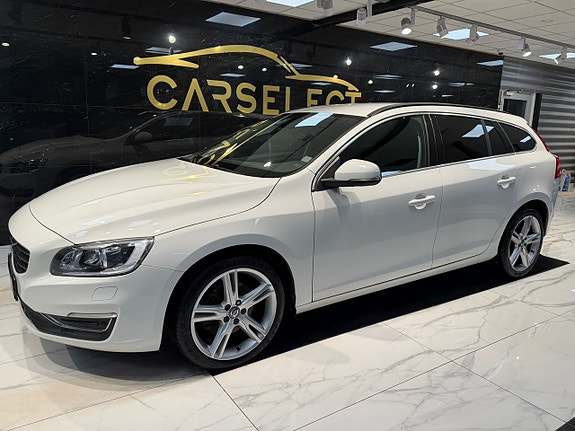 Volvo V60 2 of 28