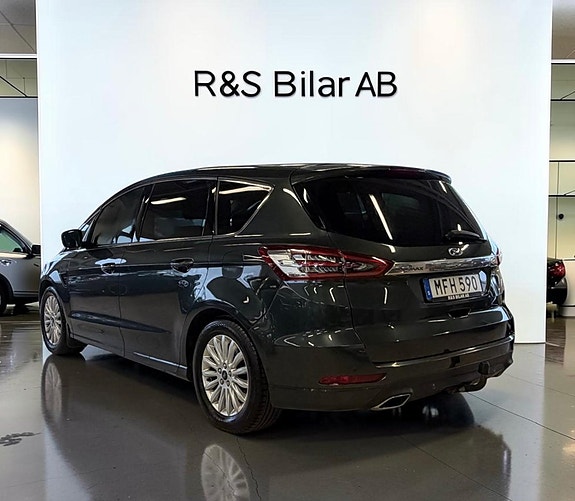 Ford S-MAX 8 of 22
