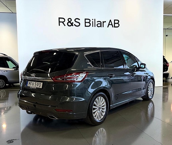 Ford S-MAX 4 of 22