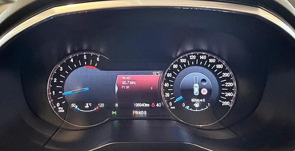 Ford S-MAX 16 of 22