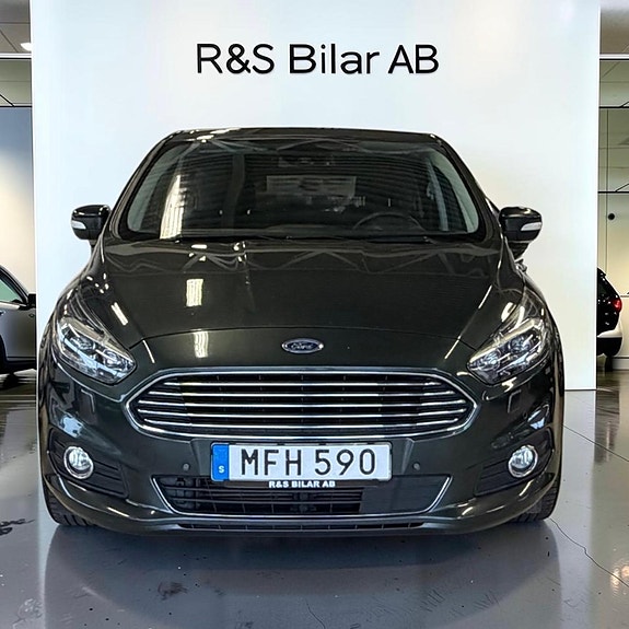 Ford S-MAX 2 of 22