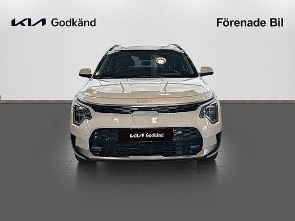 Kia Niro 2 of 15