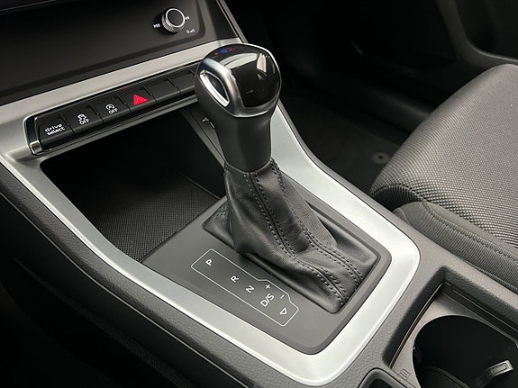 Audi Q3 24 of 30