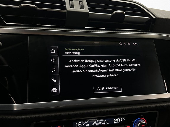 Audi Q3 18 of 30