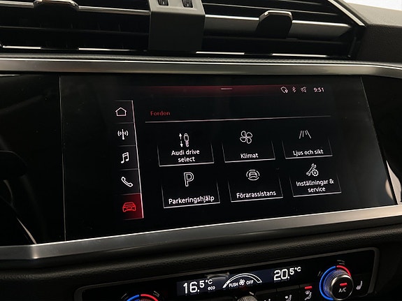 Audi Q3 20 of 30