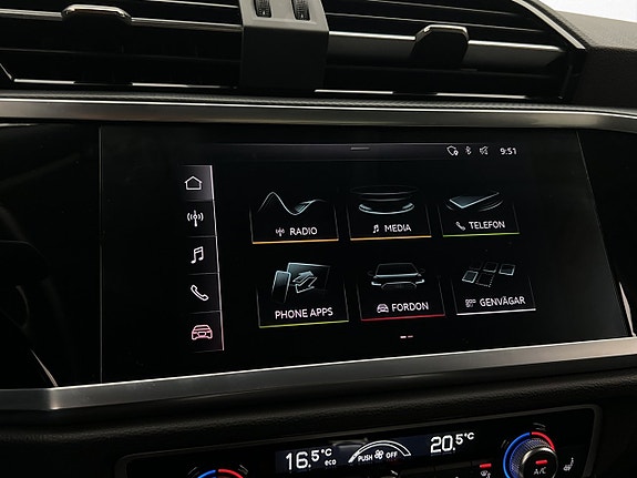 Audi Q3 19 of 30