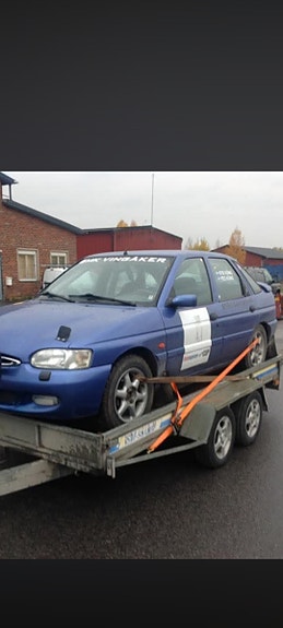Ford Escort 2 of 2