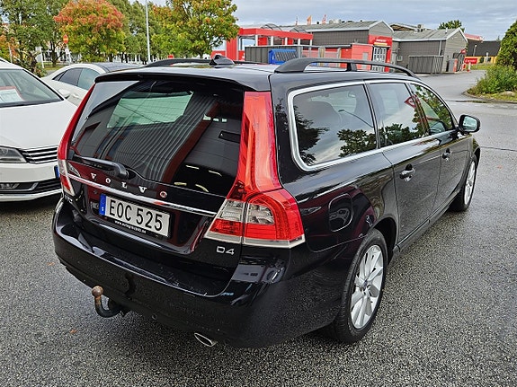 Volvo V70 5 of 16