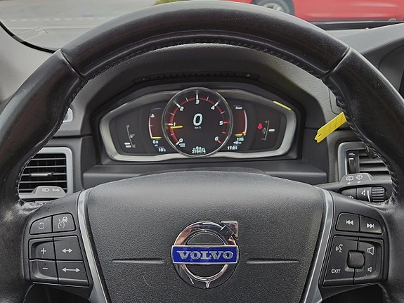 Volvo V70 13 of 16