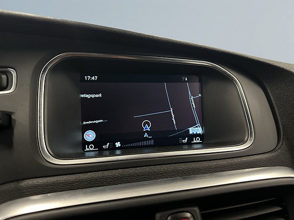 Volvo V40 15 of 20