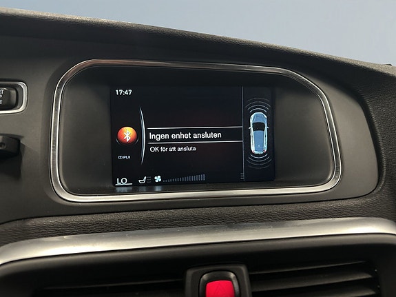 Volvo V40 11 of 20