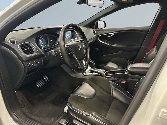 Volvo V40 7 of 20