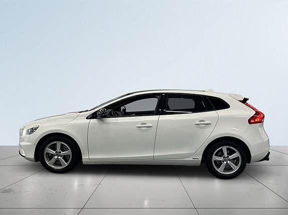 Volvo V40 4 of 20