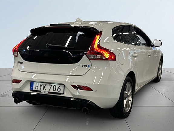 Volvo V40 6 of 20