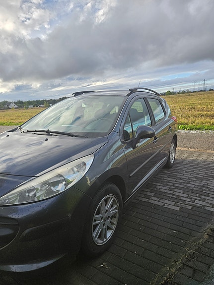Peugeot 207 SW 2 of 2