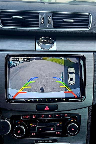 Volkswagen Passat 6 of 10