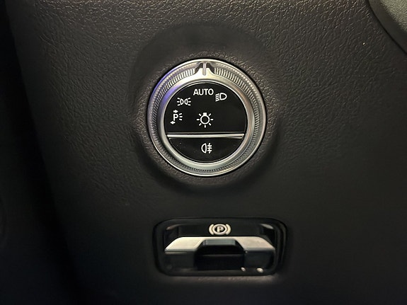 Mercedes-Benz C300 20 of 30