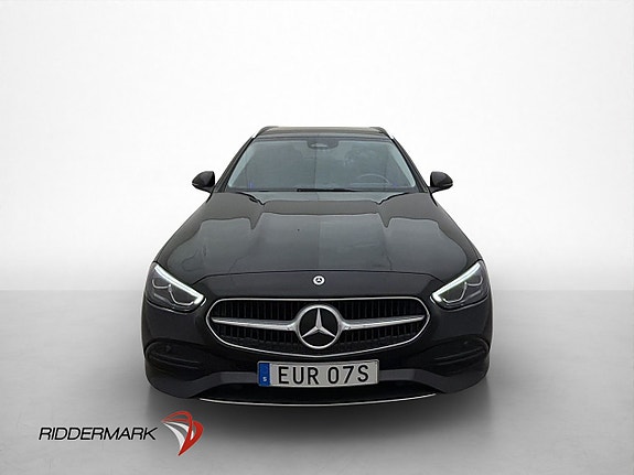 Mercedes-Benz C300 2 of 30