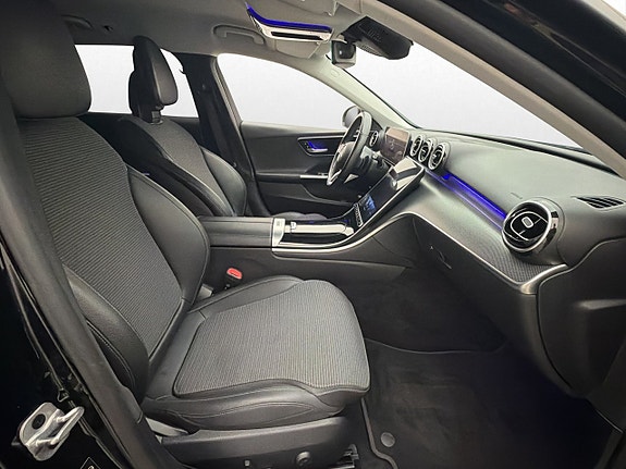 Mercedes-Benz C300 28 of 30