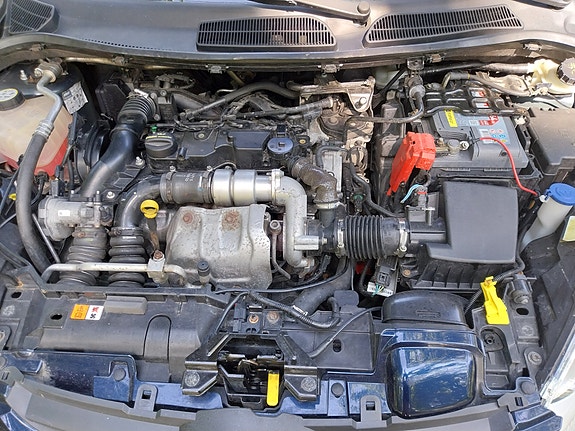Ford Fiesta 5 of 9