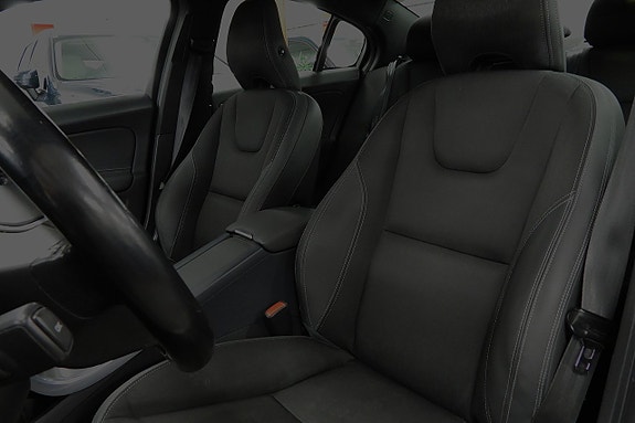 Volvo S60 19 of 26