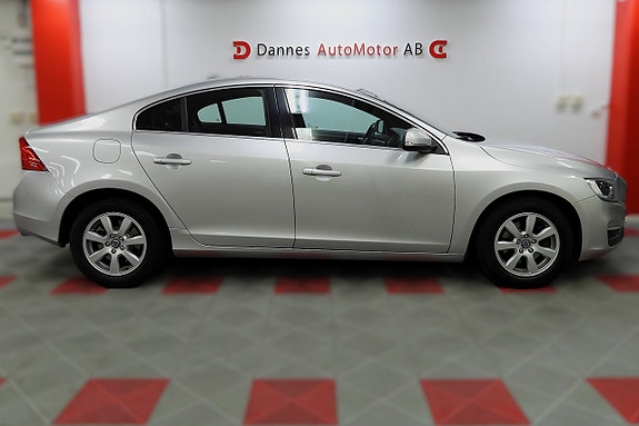 Volvo S60 6 of 26