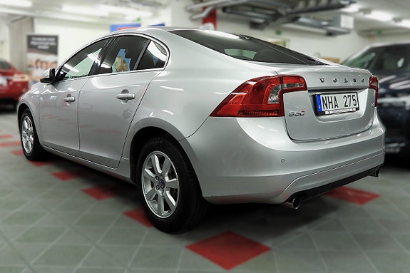 Volvo S60 8 of 26