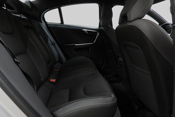Volvo S60 18 of 26