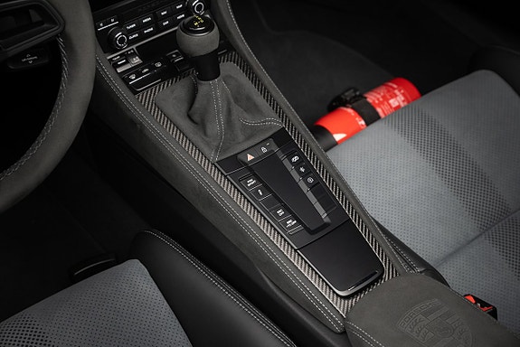 Porsche 718 Spyder RS 15 of 26