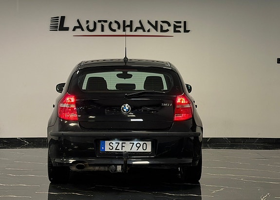 BMW 116i 5 of 17