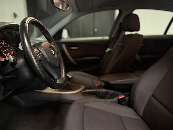 BMW 116i 7 of 17