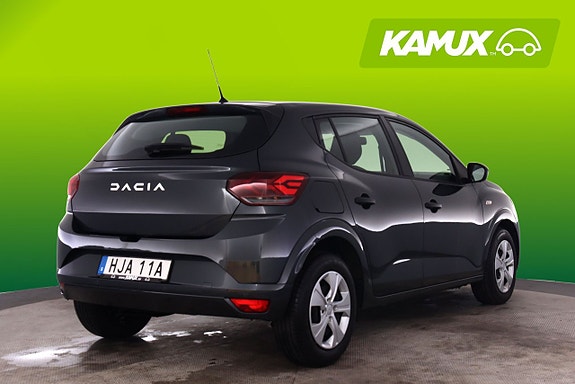 Dacia Sandero 4 of 17