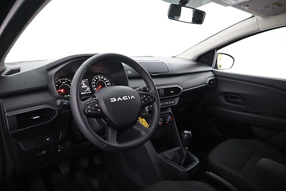 Dacia Sandero 9 of 17