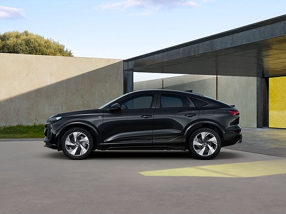 Audi Q6 e-tron 2 of 11