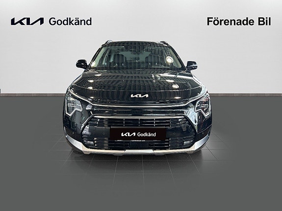 Kia Niro 2 of 15