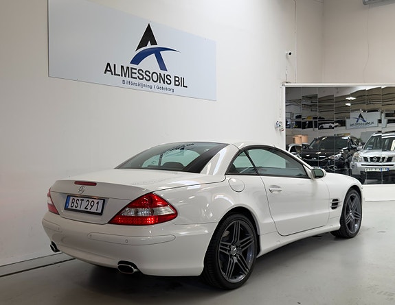 Mercedes-Benz SL500 5 of 17