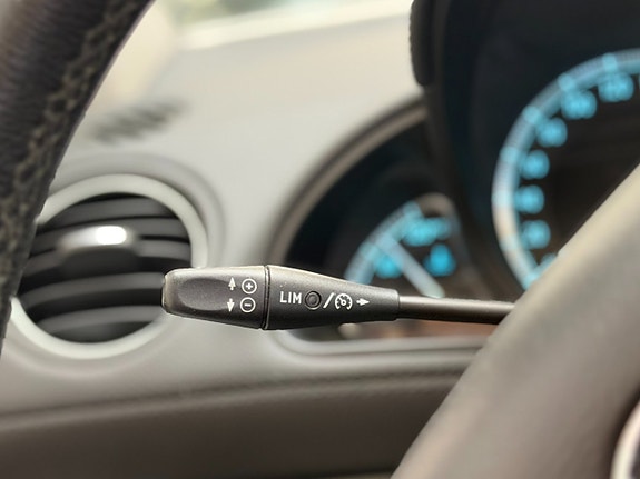 Mercedes-Benz SL500 14 of 17
