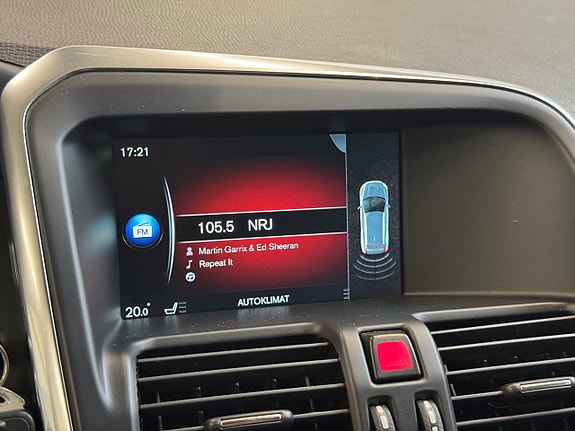 Volvo XC60 18 of 20