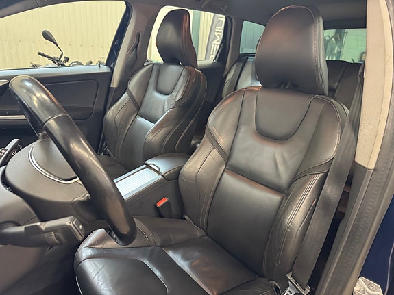 Volvo XC60 10 of 20