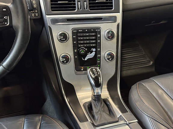 Volvo XC60 16 of 20