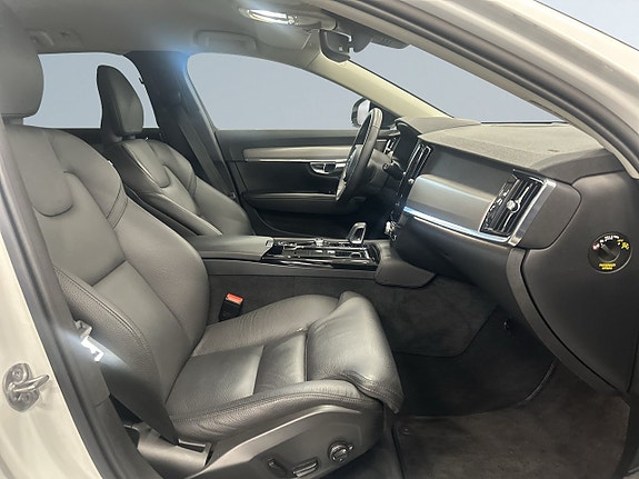 Volvo V90 10 of 25