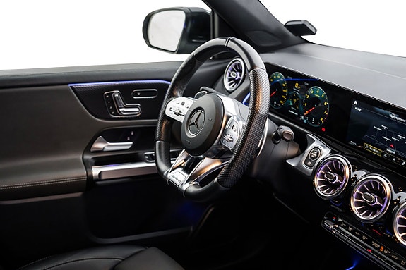 Mercedes-Benz GLB35 19 of 24