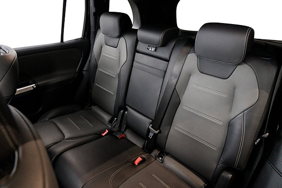 Mercedes-Benz GLB35 24 of 24