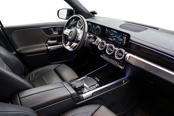 Mercedes-Benz GLB35 18 of 24