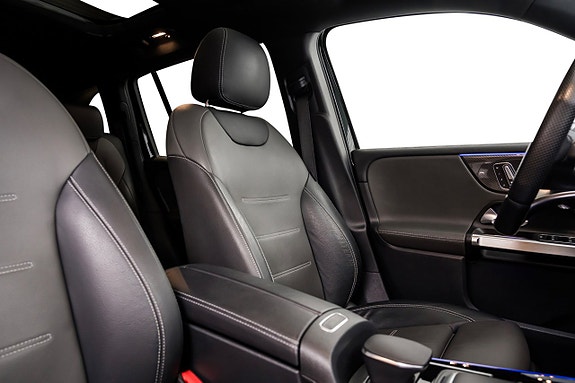 Mercedes-Benz GLB35 22 of 24