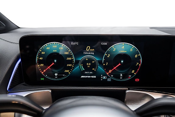 Mercedes-Benz GLB35 12 of 24