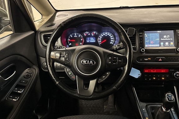 Kia Carens 18 of 22