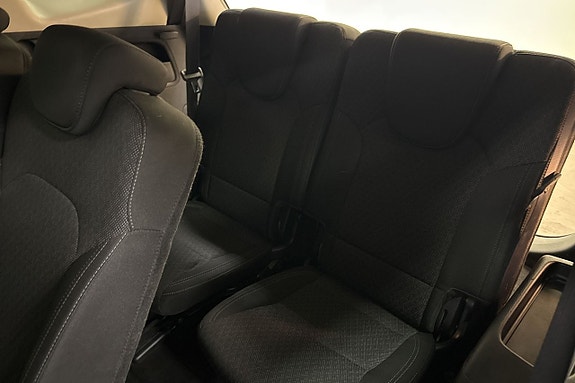 Kia Carens 13 of 22